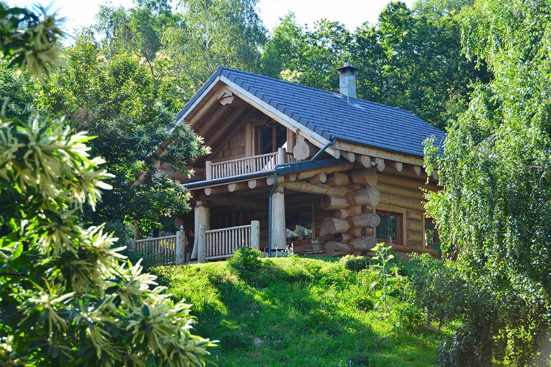 Custom Built Log Home, BC Log Home Builder.