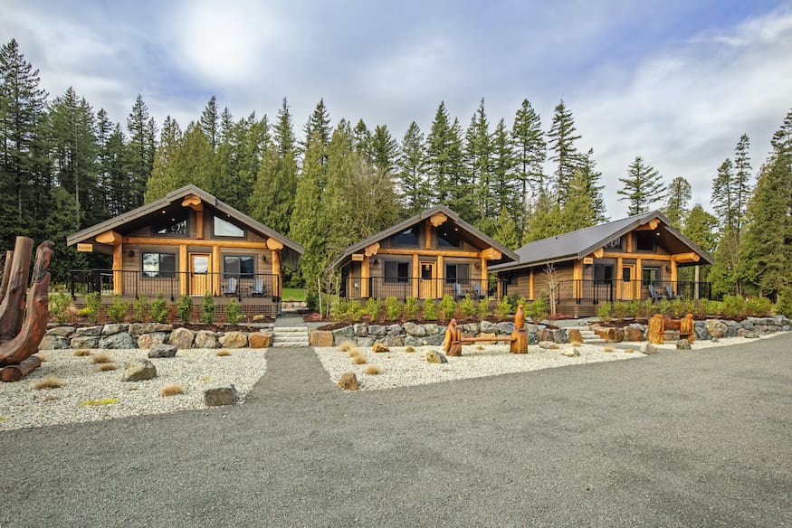 exterior view of twin eagle log cabin kits