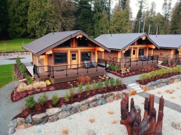 Twin Eagle log cabin kits exterior