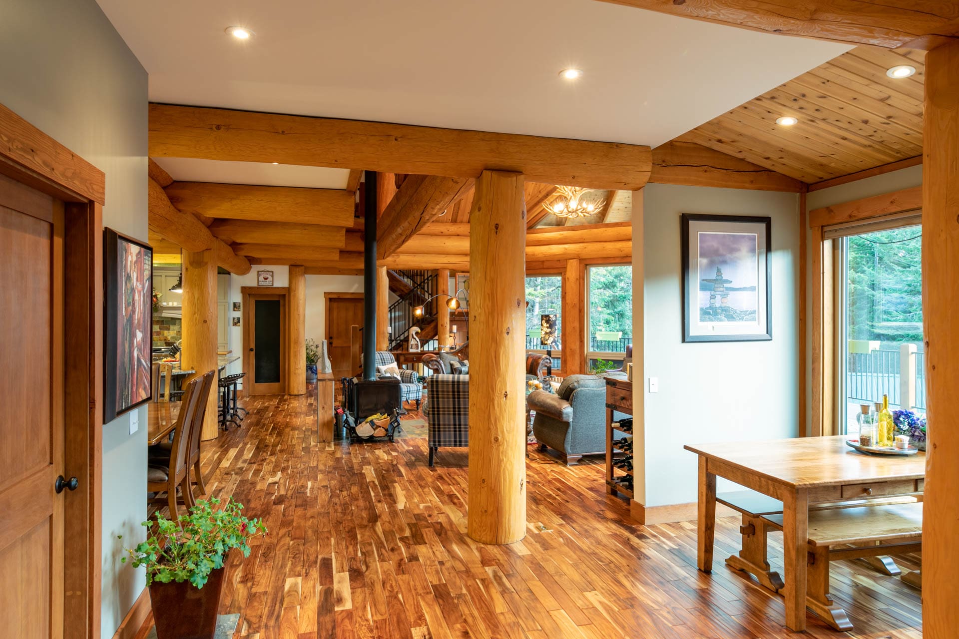 Golden Acres post and beam log home interior.