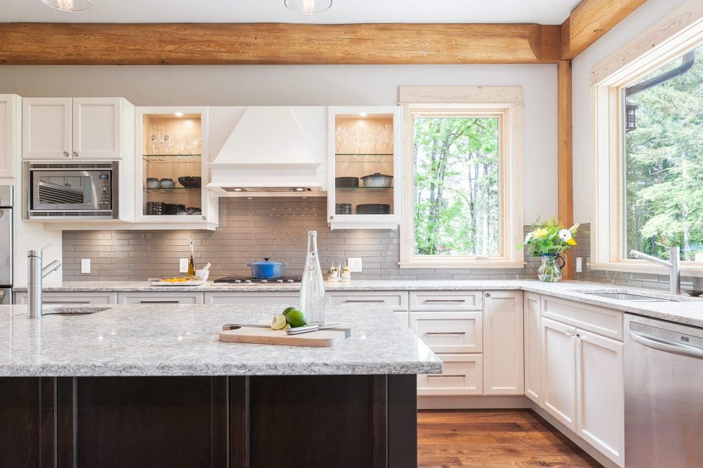 2017 Home Design - Bold Backs plash